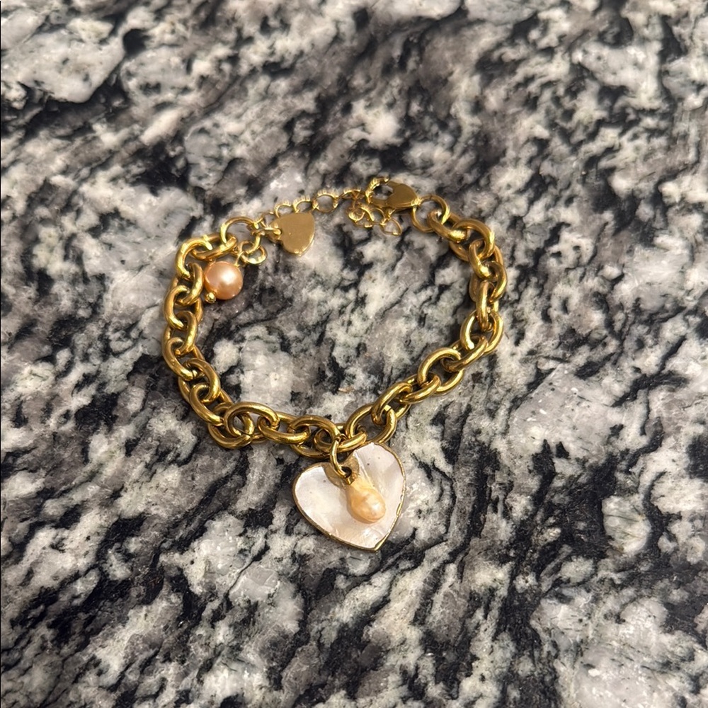 Rira Heart Bracelet